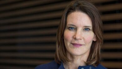 susie dent net worth